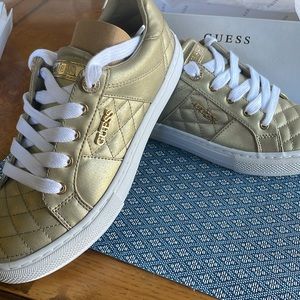 Guess shoes size 7